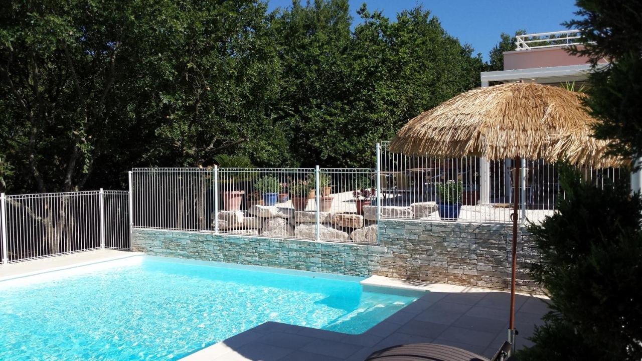 Le Clos Du Grand Chene - Gites 4 Etoiles - Saint-Marcel-d'Ardeche 外观 照片