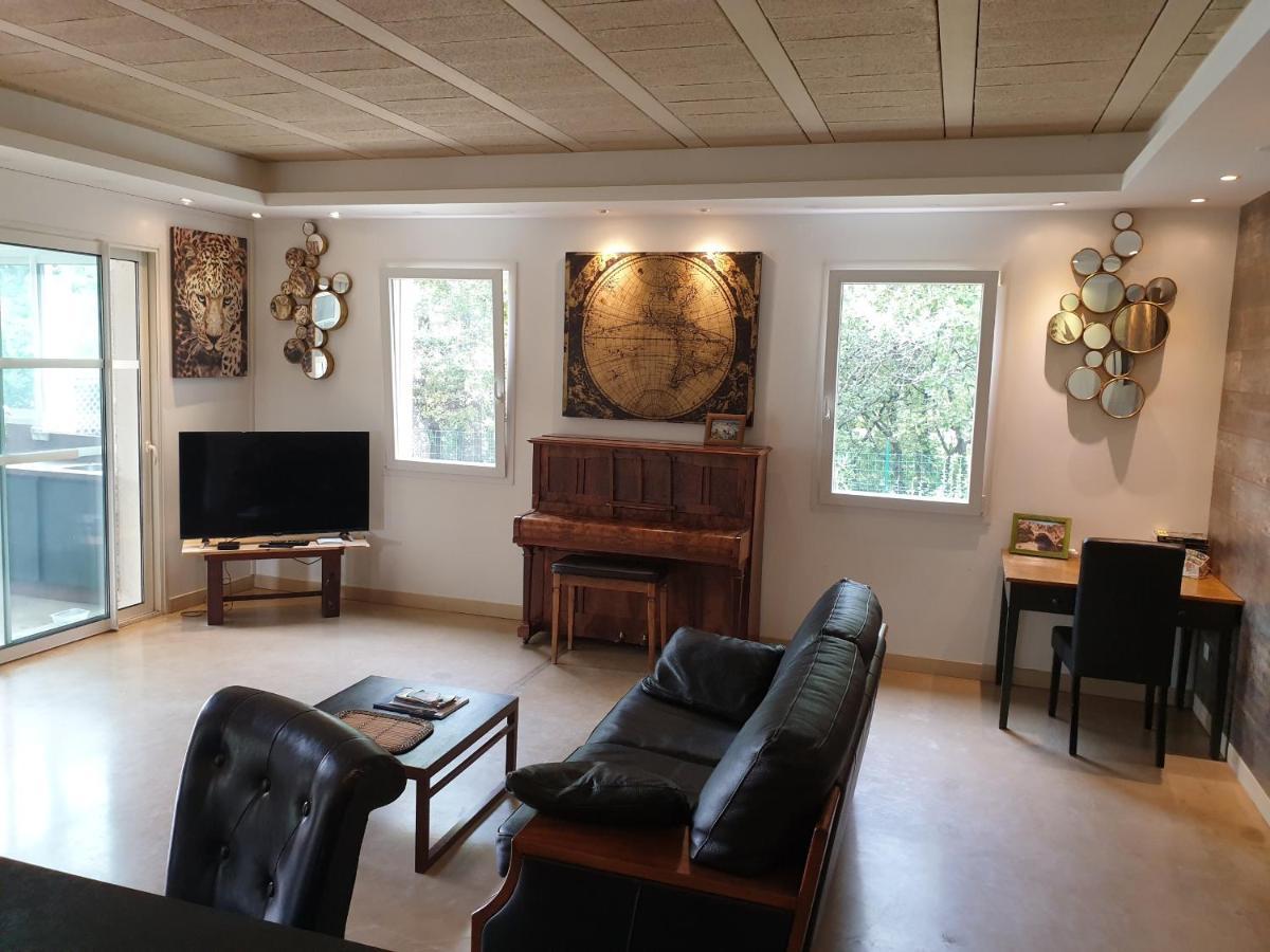 Le Clos Du Grand Chene - Gites 4 Etoiles - Saint-Marcel-d'Ardeche 外观 照片